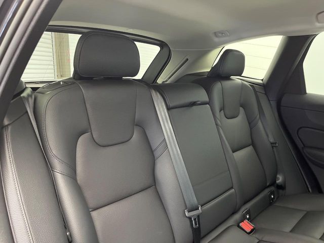 VOLVO VOLVO XC60 2022