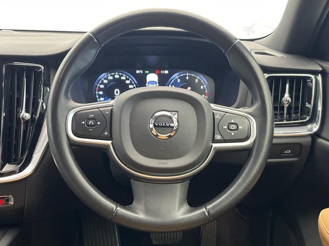 VOLVO VOLVO V60 2018