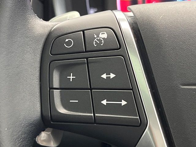 VOLVO VOLVO XC70 2016