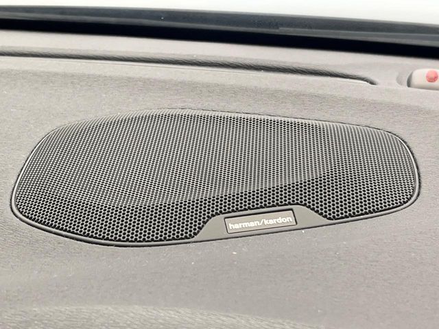 VOLVO VOLVO V40 2017