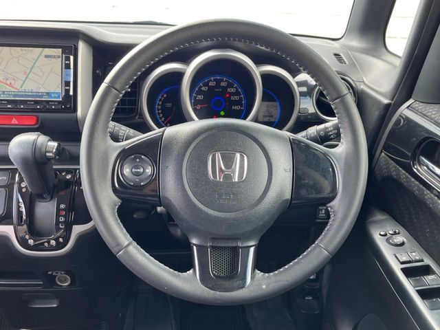 HONDA N BOX CUSTOM 2013