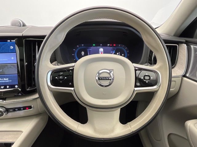 VOLVO VOLVO XC60 2023