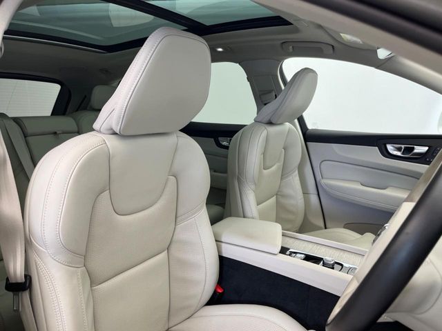 VOLVO VOLVO XC60 2023