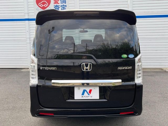 HONDA STEPWAGON SPADA 2015