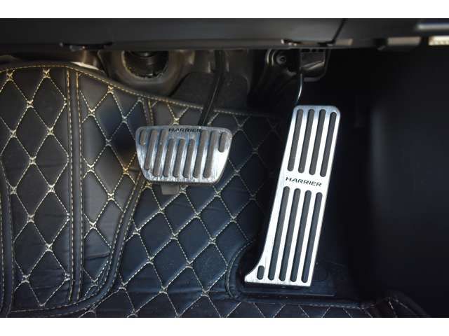 TOYOTA HARRIER HYBRID 2025