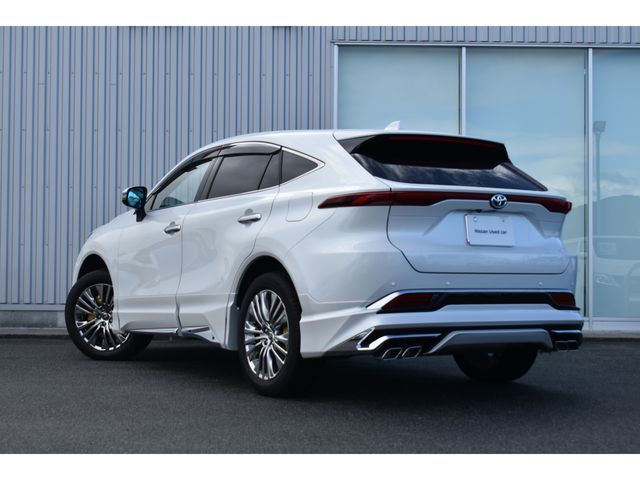 TOYOTA HARRIER HYBRID 2025