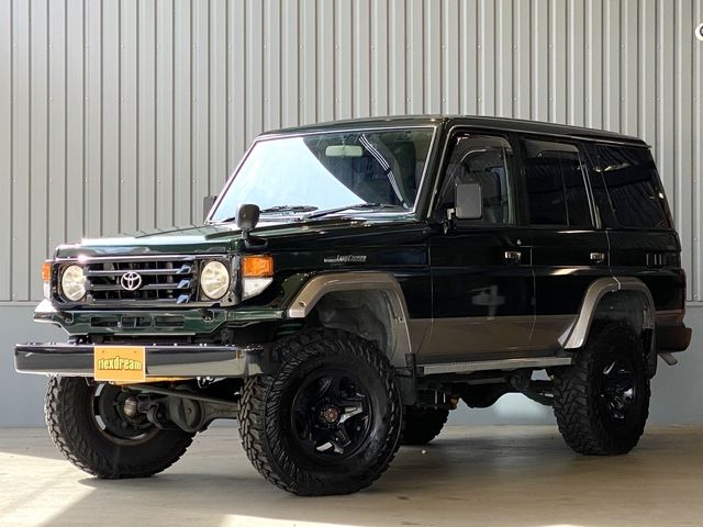 TOYOTA LANDCRUISER van 2000