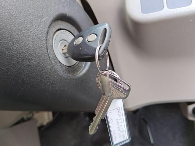 DAIHATSU MIRA e:S 2012