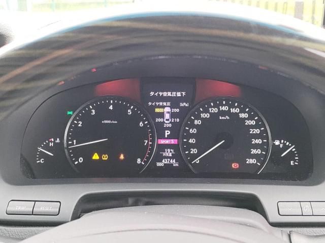 TOYOTA LEXUS LS460 2015