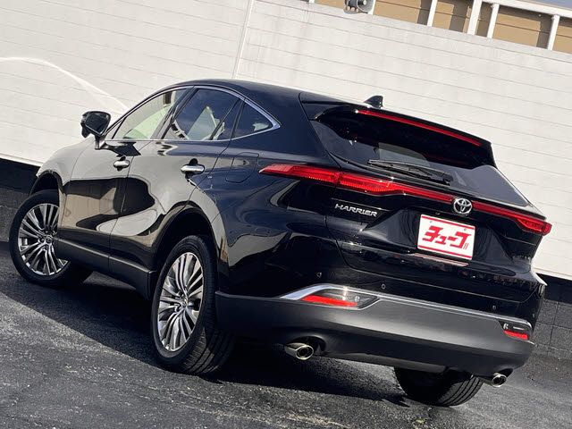 TOYOTA HARRIER 2WD 2020