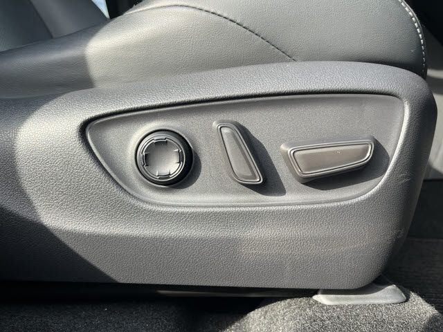 TOYOTA HARRIER 2WD 2020