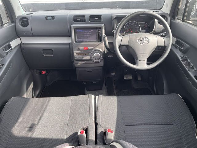 TOYOTA PIXIS SPACE CUSTOM 2015