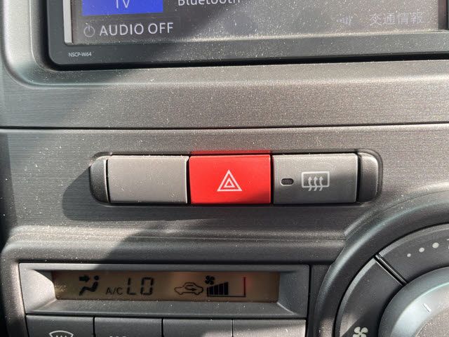 TOYOTA PIXIS SPACE CUSTOM 2015