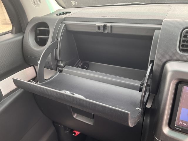 TOYOTA PIXIS SPACE CUSTOM 2015