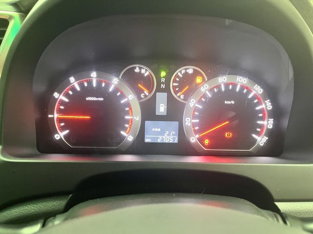 TOYOTA VELLFIRE 2011