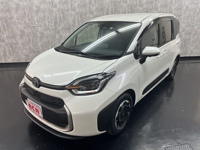 TOYOTA SIENTA 2022
