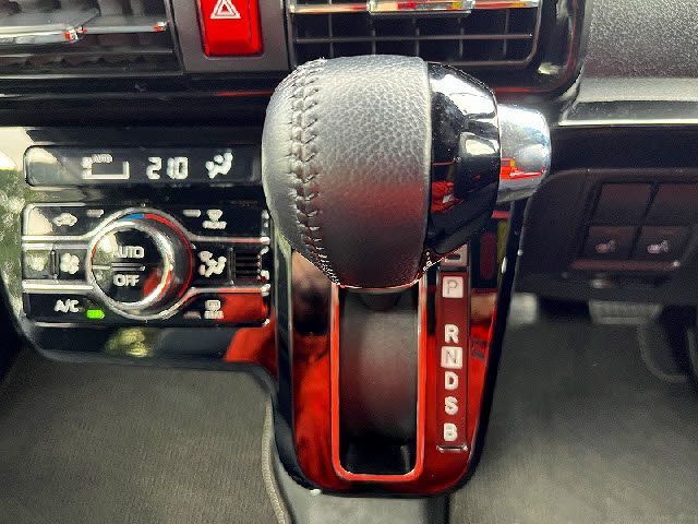 DAIHATSU TANTO CUSTOM 2021