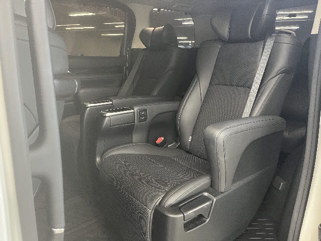TOYOTA ALPHARD 2021