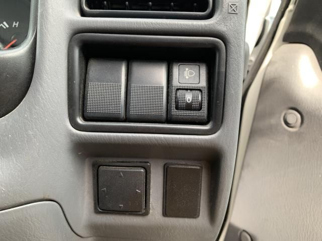 NISSAN VANETTE truck 2WD 2011