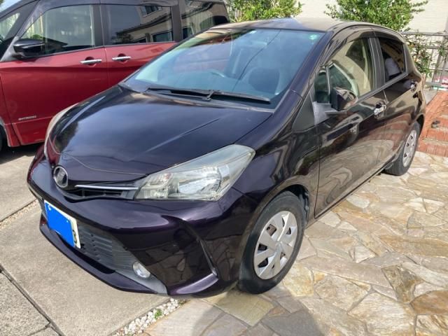 TOYOTA VITZ 2015