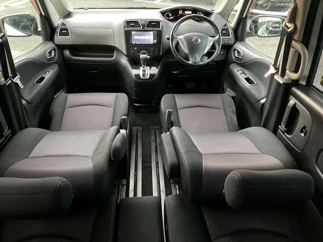 NISSAN SERENA  WG 2011