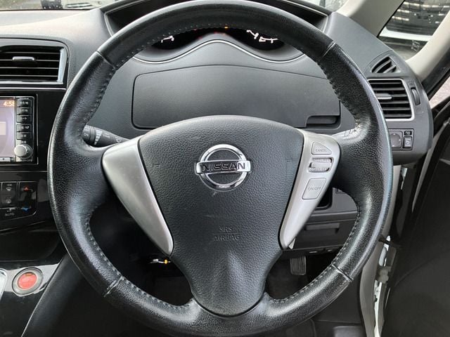 NISSAN SERENA  WG 2011