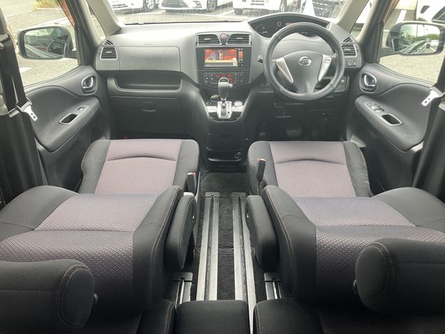 NISSAN SERENA  WG 2011