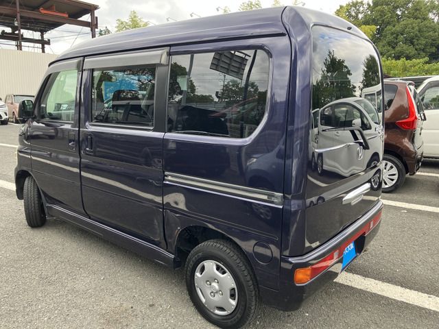 HONDA VAMOS HOBIO 2010