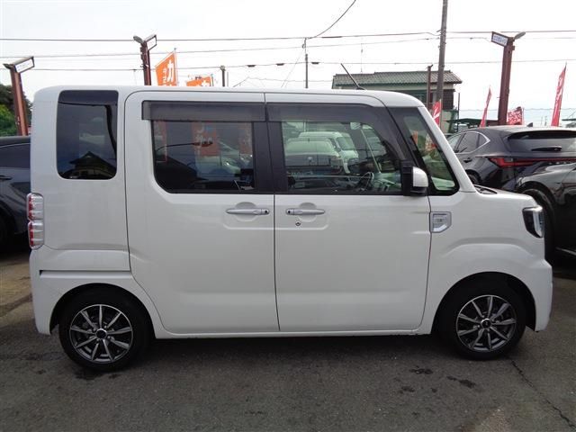 TOYOTA PIXIS MEGA 2018