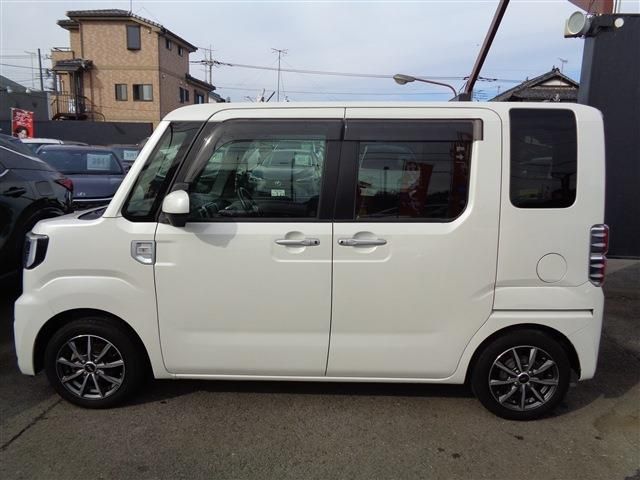 TOYOTA PIXIS MEGA 2018