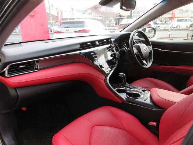 TOYOTA CAMRY HYBRID 2021