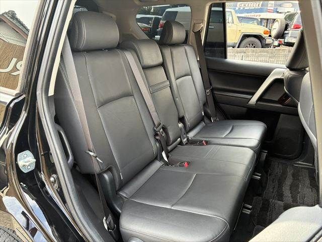 TOYOTA LANDCRUISER PRADO 2015