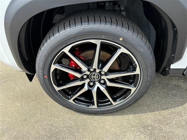 TOYOTA YARIS CROSS 2025