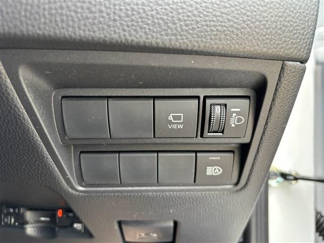 TOYOTA YARIS CROSS 2025