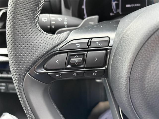 TOYOTA YARIS CROSS 2025