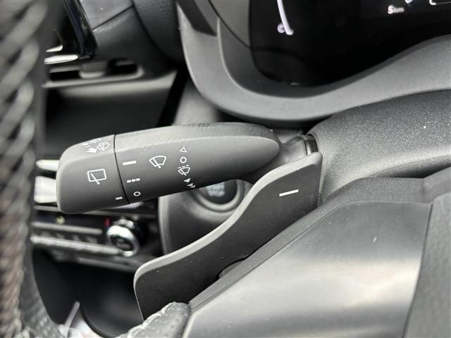 TOYOTA YARIS CROSS 2025