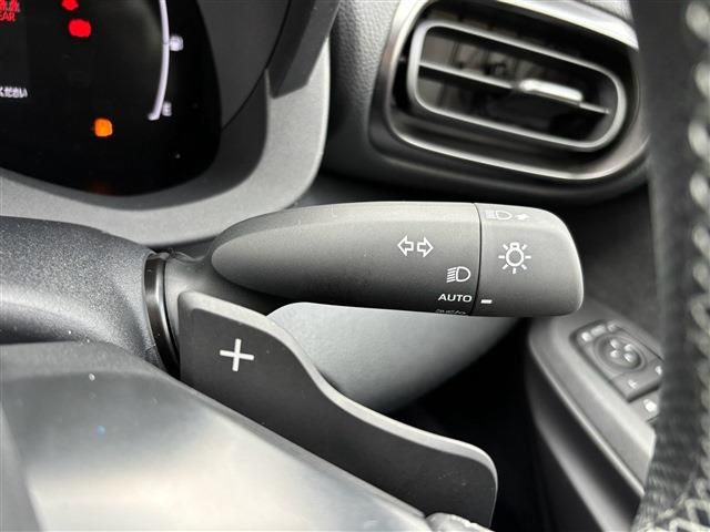 TOYOTA YARIS CROSS 2025