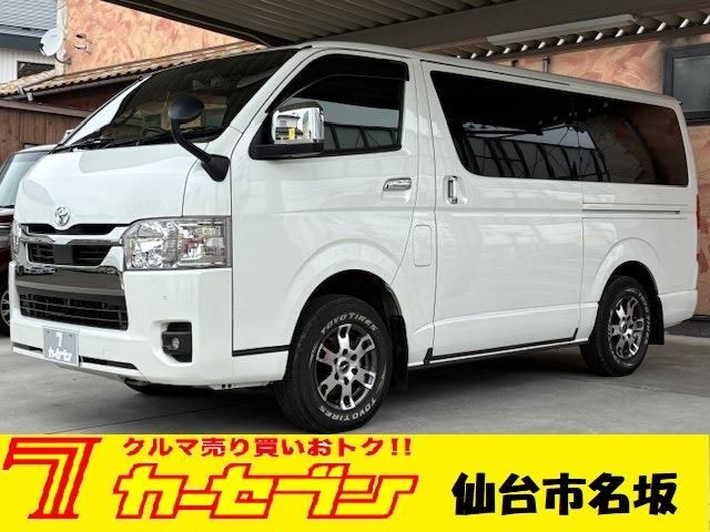 TOYOTA HIACE van 4WD 2022
