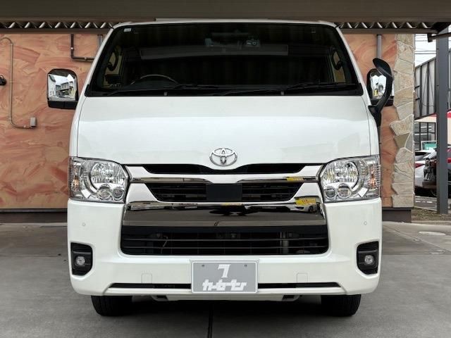 TOYOTA HIACE van 4WD 2022