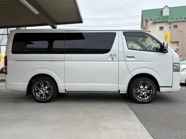 TOYOTA HIACE van 4WD 2022