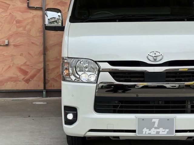 TOYOTA HIACE van 4WD 2022