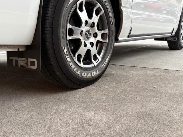 TOYOTA HIACE van 4WD 2022