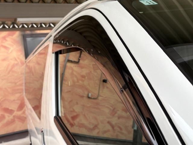 TOYOTA HIACE van 4WD 2022