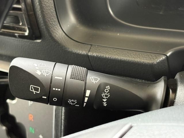 TOYOTA HIACE van 4WD 2022