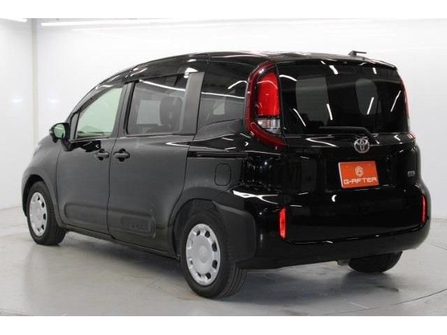 TOYOTA SIENTA HYBRID 2023