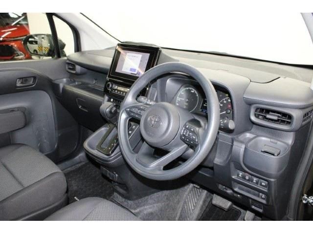 TOYOTA SIENTA HYBRID 2023