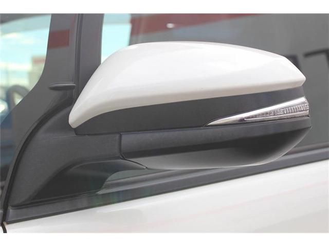 TOYOTA VOXY HYBRID 2017