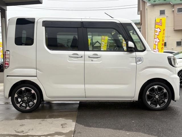 DAIHATSU WAKE 2014