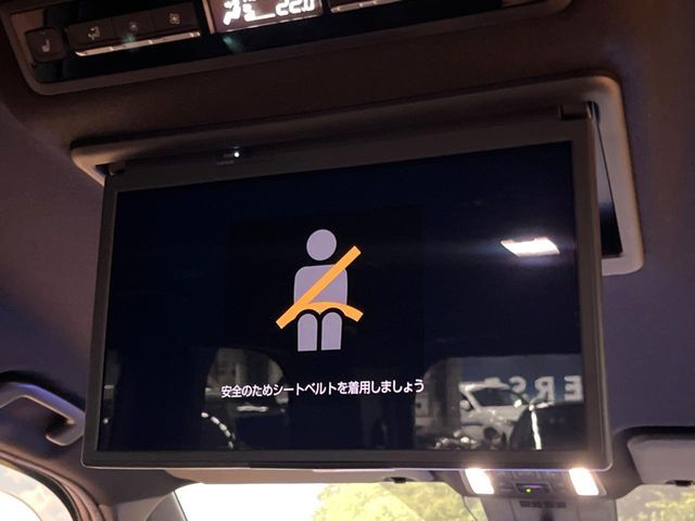 TOYOTA VOXY HYBRID 2023