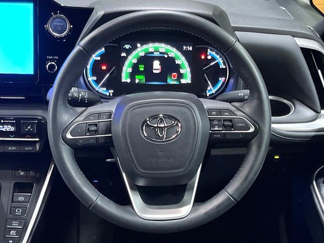 TOYOTA VOXY HYBRID 2023
